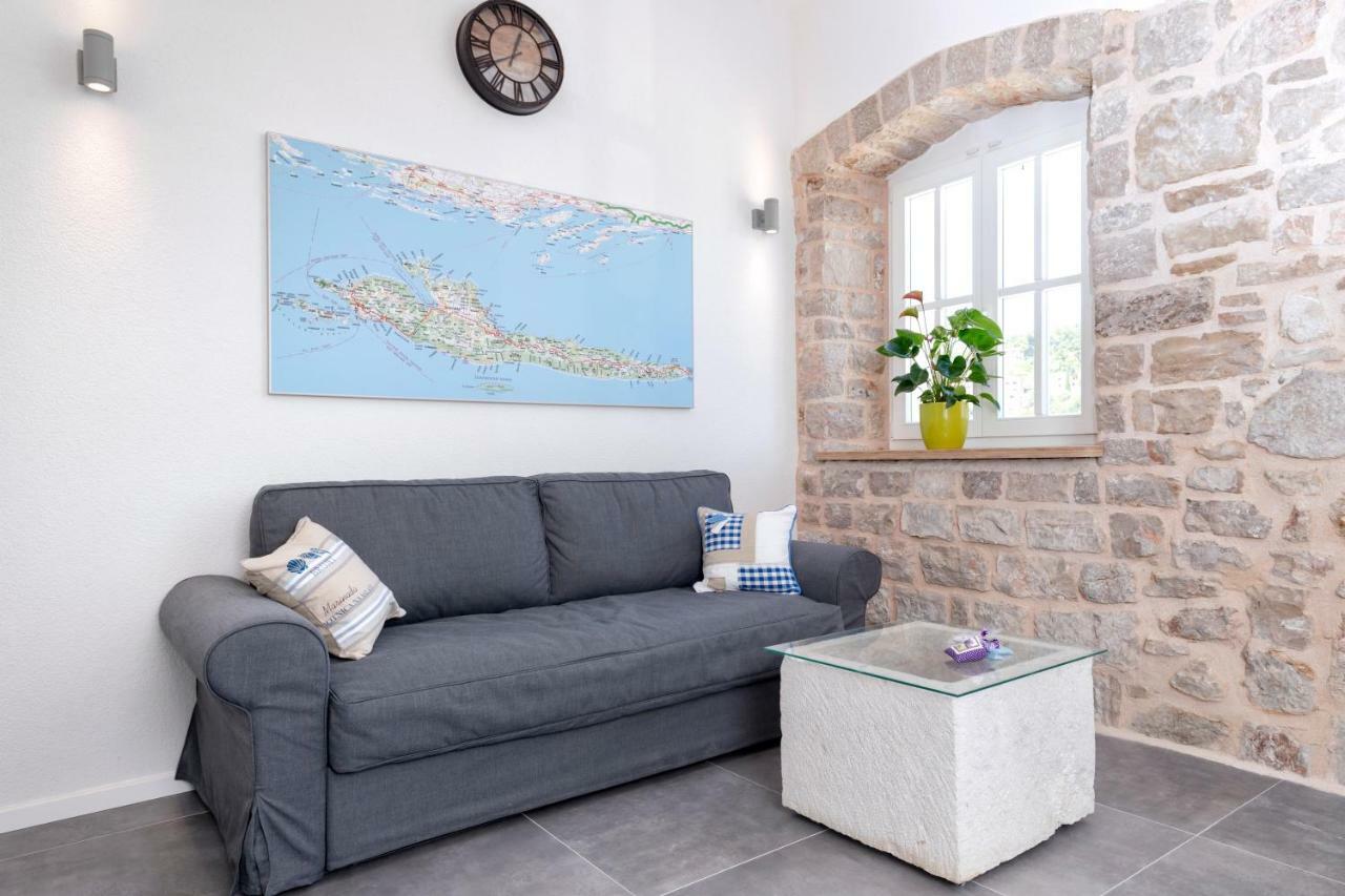 Villa Riva Jelsa  Luaran gambar