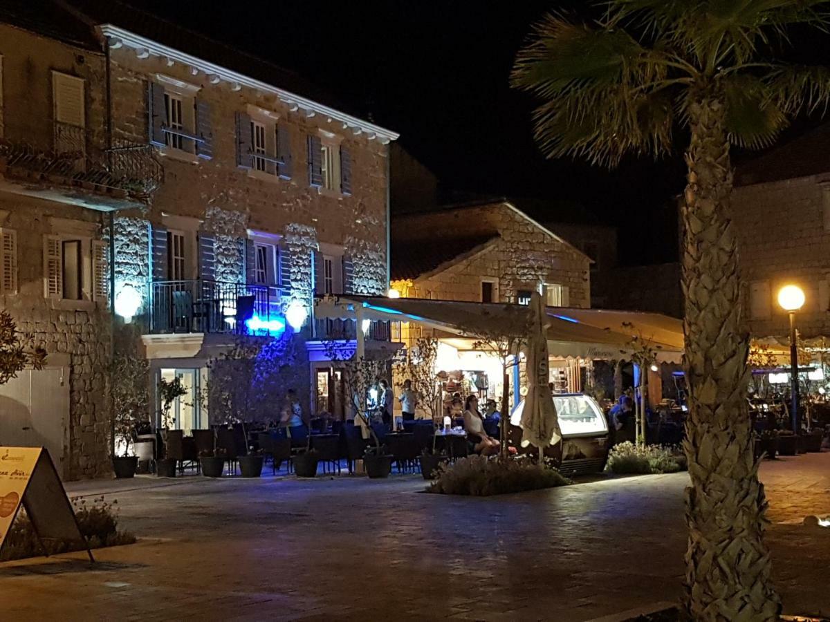 Villa Riva Jelsa  Luaran gambar