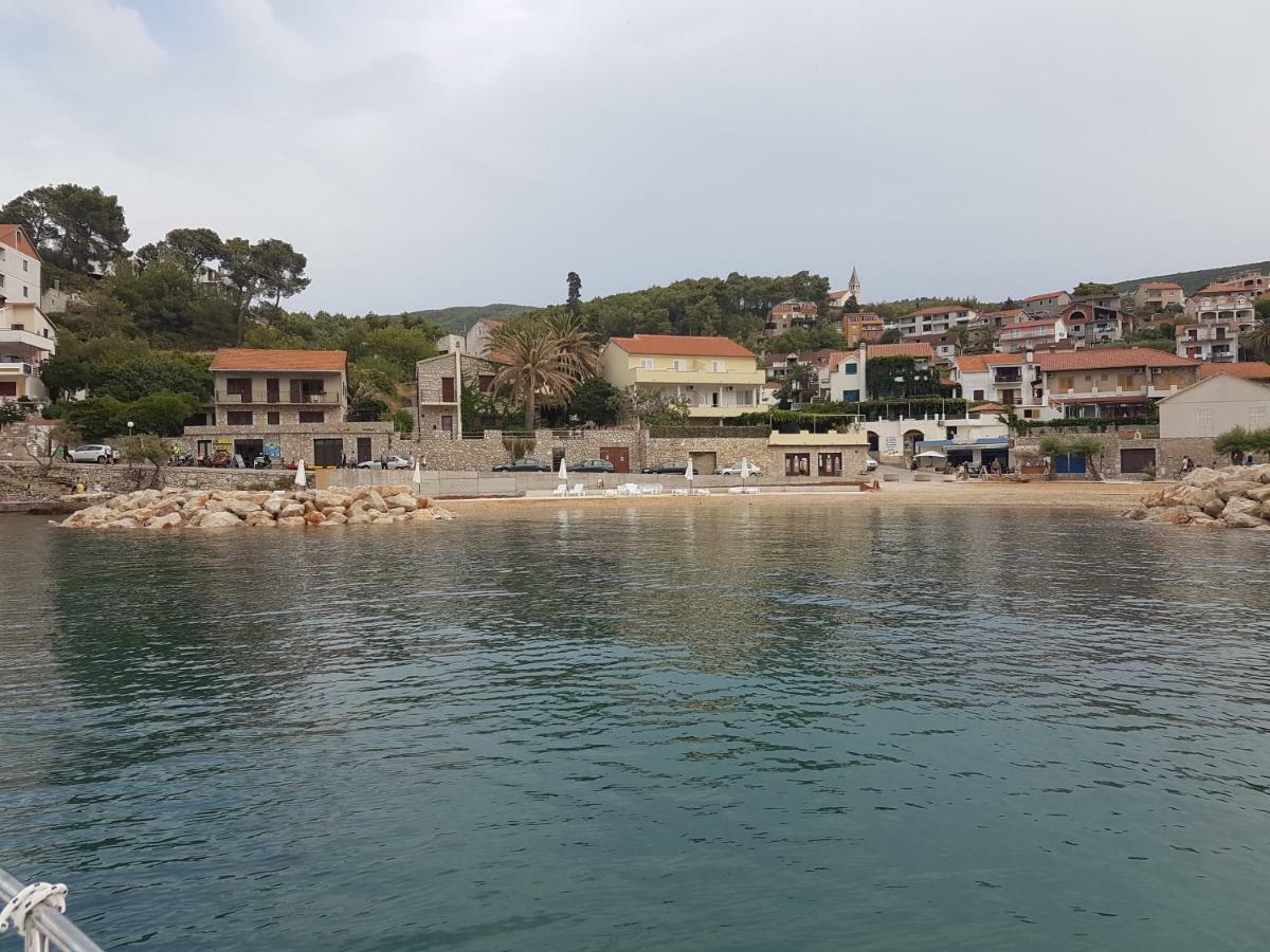 Villa Riva Jelsa  Luaran gambar